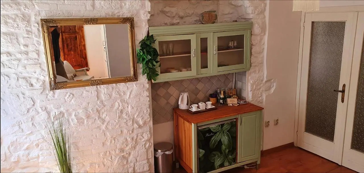 B&B Palace Basilico 1580. Rovigno Bed & Breakfast