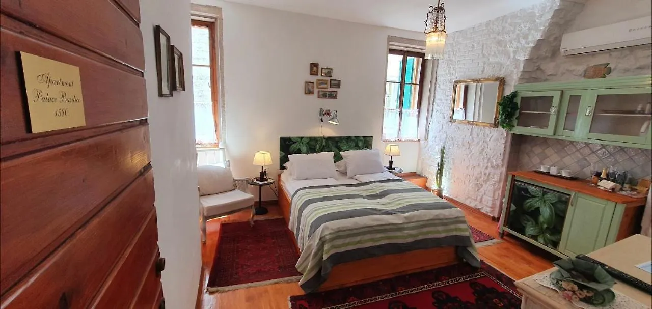 B&B Palace Basilico 1580. Rovigno Bed & Breakfast